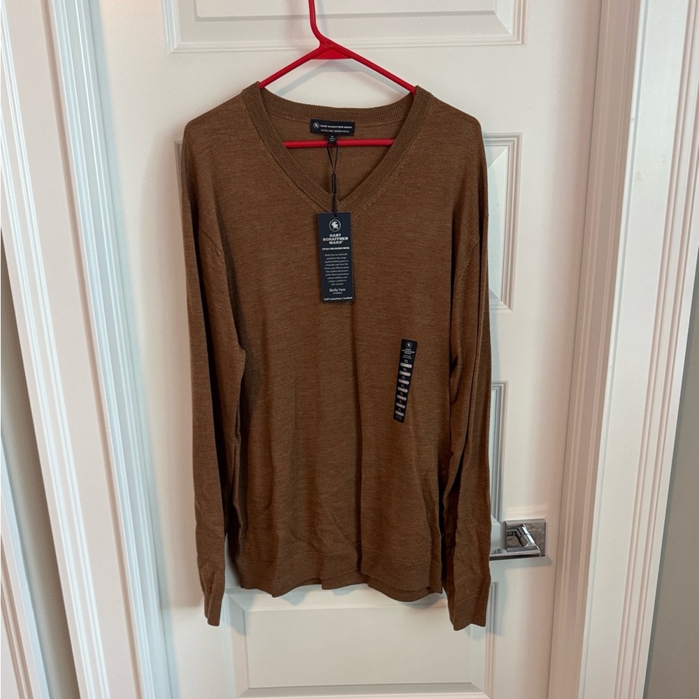 Hart Schaffner Marx Extra Fine Merino Wool Biella Yarn V Neck Sweater XL Tan